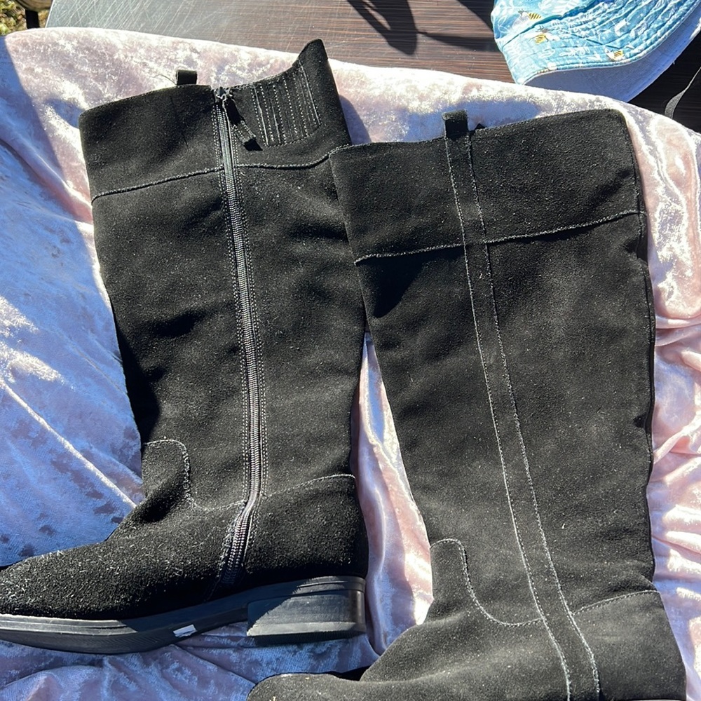 Lightly used suede boots